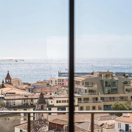 Super Platinum Διαμέρισμα