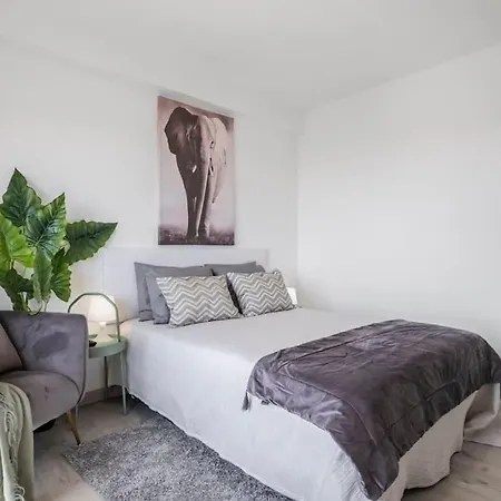 Super Platinum Apartamento