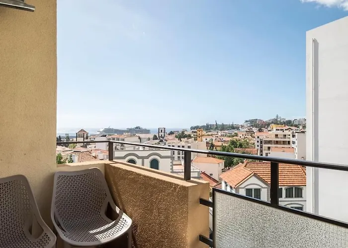 Super Platinum דירה פונשל