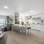 Platinum Apartment *